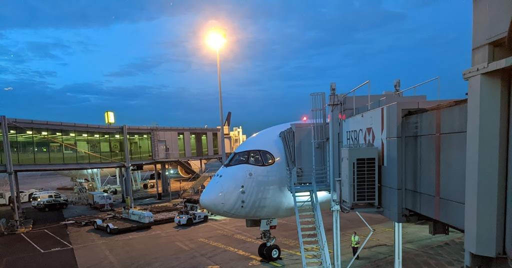 Omicron meminta pemerintah Asia-Pasifik untuk memperlambat reboot perjalanan udara |  Berita