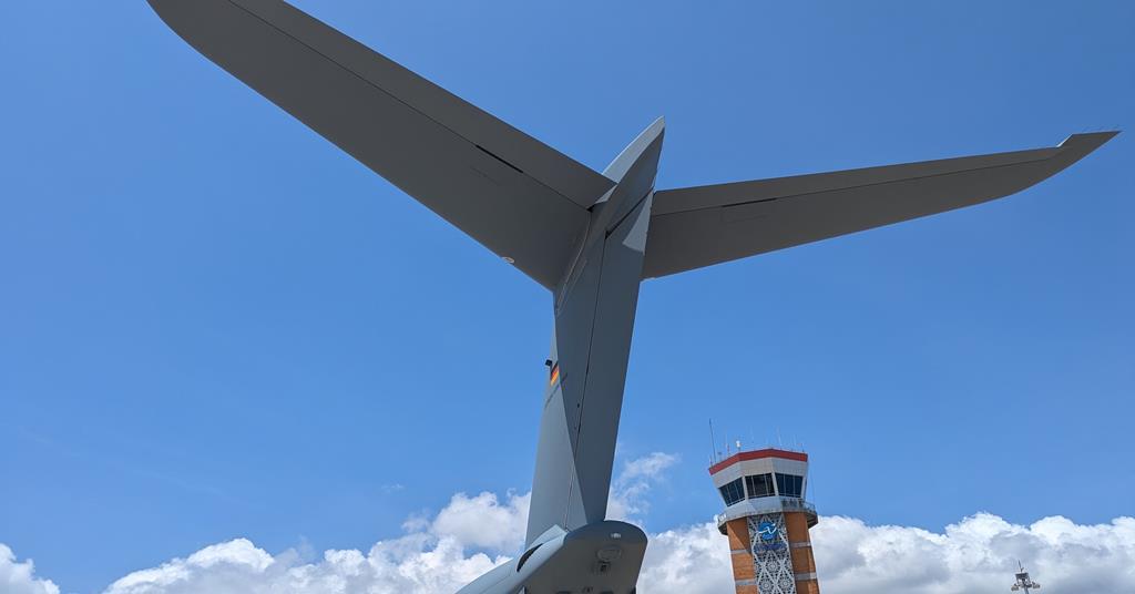 www.flightglobal.com