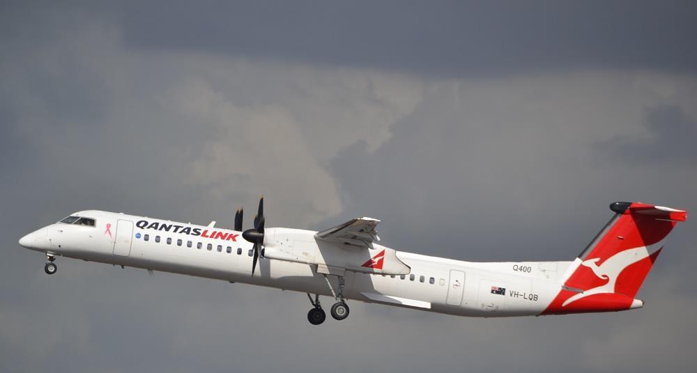 QantasLink Bombardier Dash 8-Q400 Pink Ribbon VH-QOH XX2206