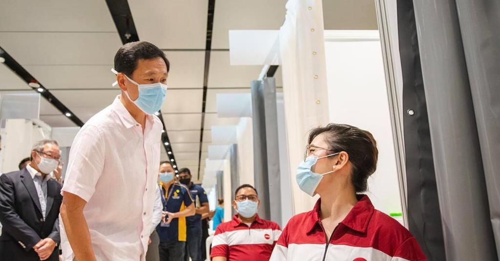 Singapore kicks off vaccination exercise for aviation ...