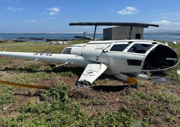 South African R44 crashed during lift-off after unsecured penguin ...