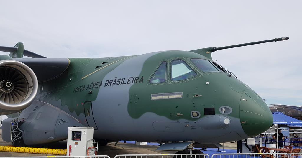 Embraer diz que aeronave KC-390 de Portugal é primeira a operar