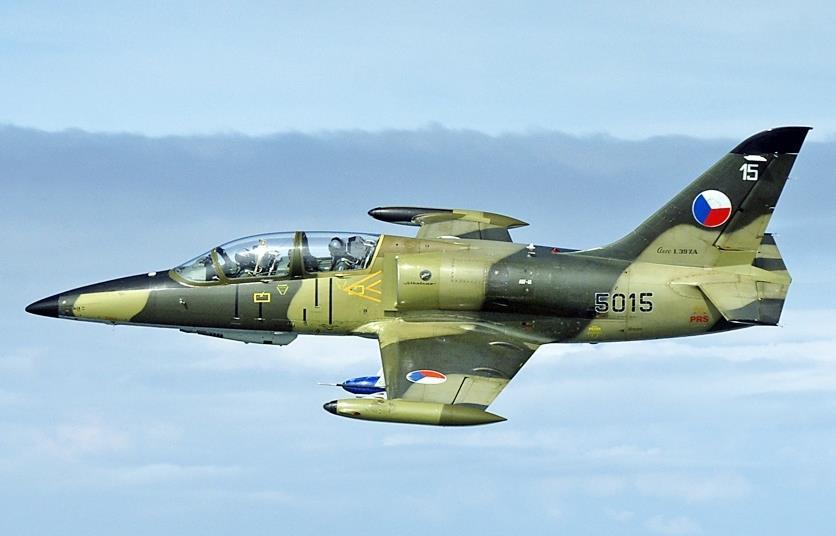 Lockheed uses L-39 and two L-29s to test air-to-air combat
