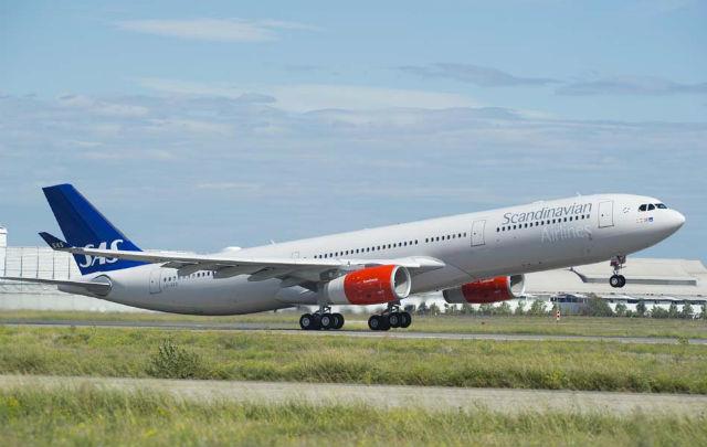 PICTURE: SAS takes higher-weight A330-300 | News | Flight Global