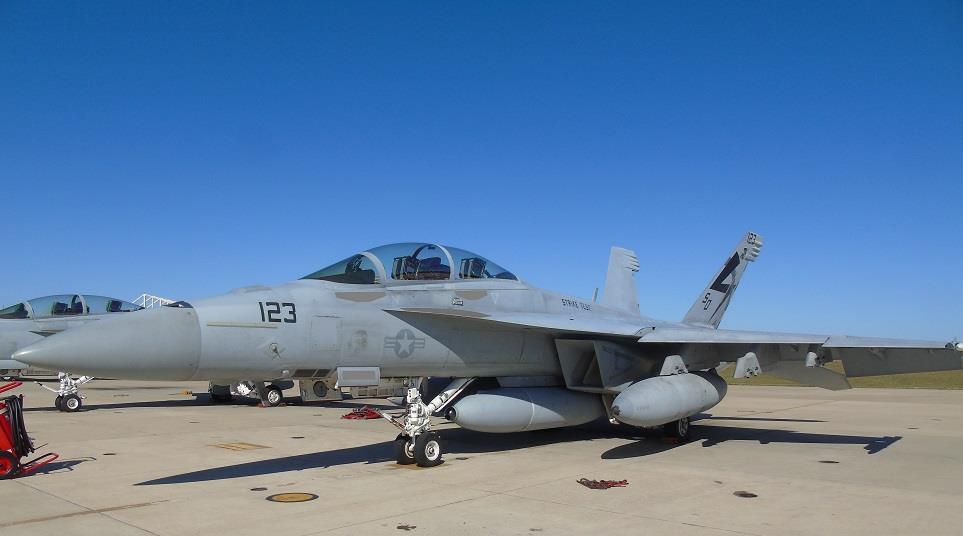 US Navy flies F/A-18F Super Hornet with Infrared Search & Track Block II pod | News | Flight Global