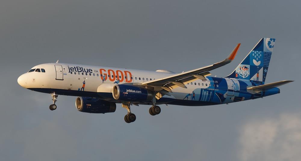 JetBlue A320 crew startled by encounter with ‘unseen’ military tanker north of Venezuela