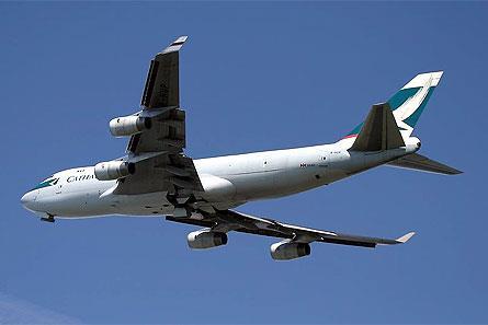 Hong Kong's Cathay Pacific orders six Boeing 747-400ER