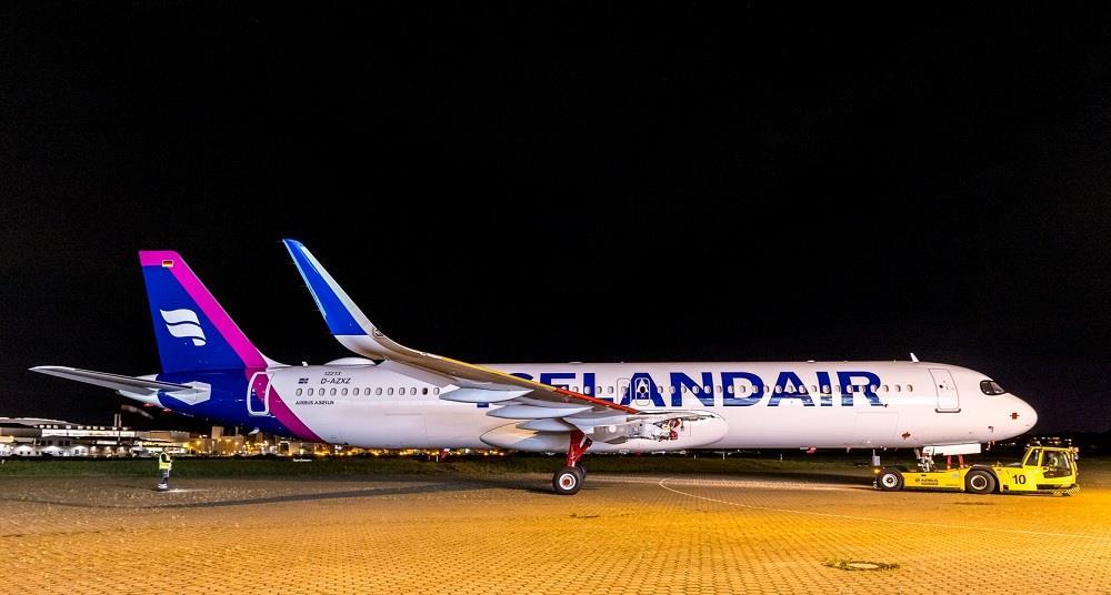 Icelandair shows off initial Airbus as A321LR rolls out in carrier's ...