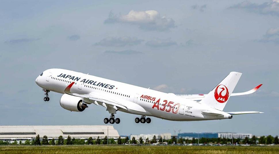 PICTURE: JAL takes delivery of first A350 | News | Flight Global