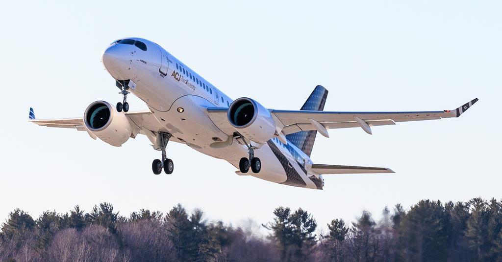 Pesawat jet bisnis pertama A220-100 melakukan penerbangan perdana |  Berita