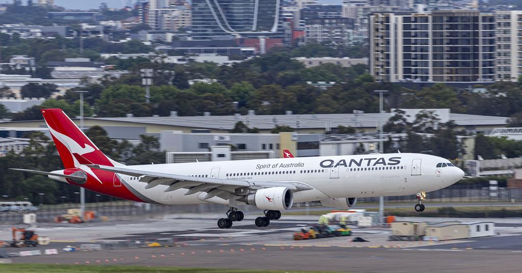 Qantas mengharapkan persaingan domestik yang ketat, karena restart internasional terhenti |  Berita