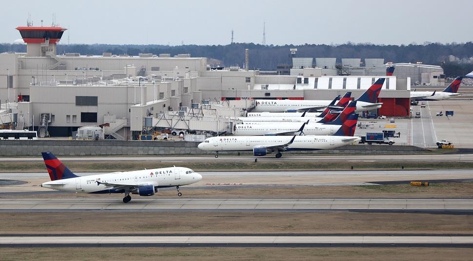 American plans expansion of high-speed Wi-Fi to nearly 500 regional  aircraft - American Airlines Newsroom