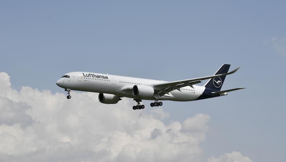 Lufthansa appears to trim A350 orders | News | Flight Global