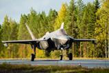 Norwegian F-35A on road strip