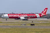 AirAsia_X_(9M-XXI)_Airbus_A330-343_at_Sydney_Airport