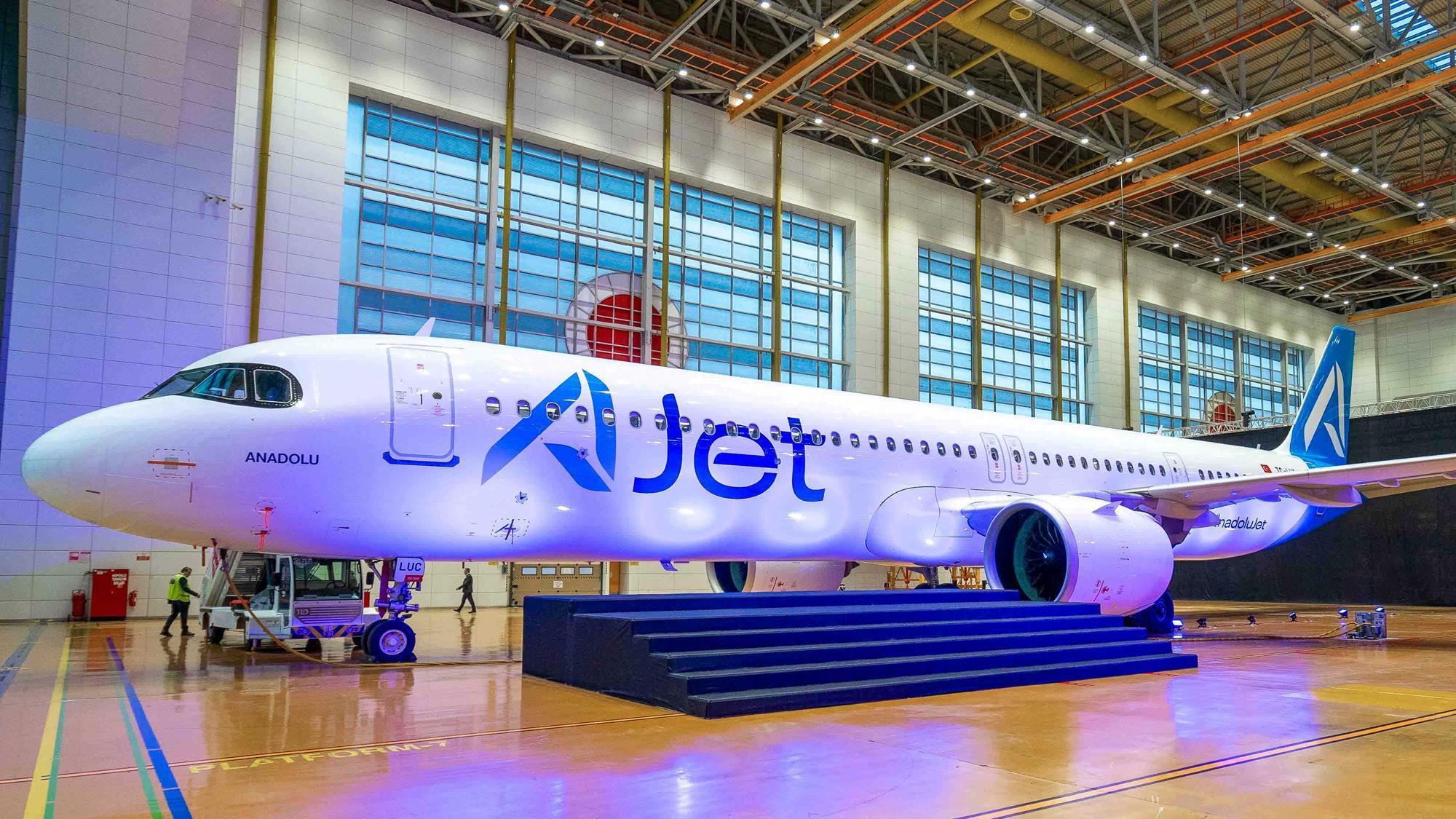 Turkish Airlines unveils AJet brand for lowcost carrier AnadoluJet