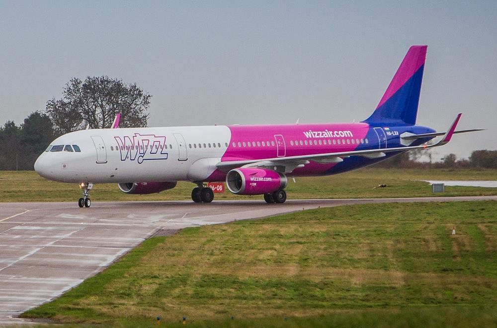 wizz air left item on plane