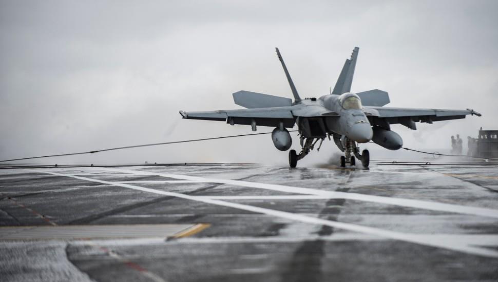 Analysis Super Hornets Find Place In Stealth Fighter Generation Analysis Flight Global