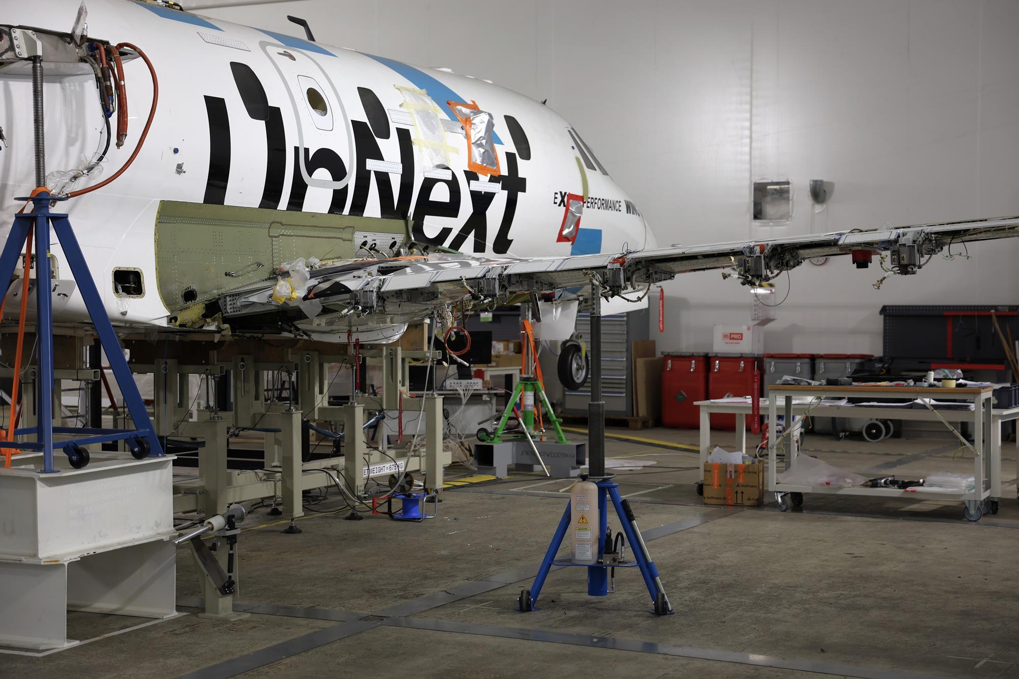 112409_extraperformancewingcom