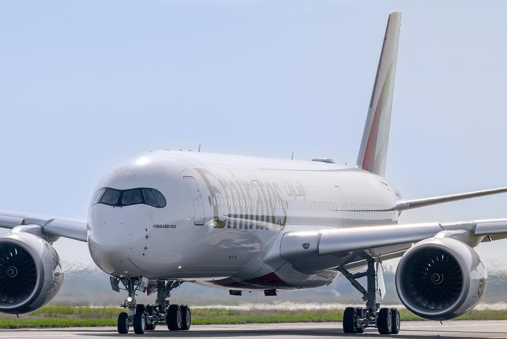航空機・ヘリコプター Emirates Airbus A350-900 1:400 GeminiJets Airbus A350-900 Aircraft 