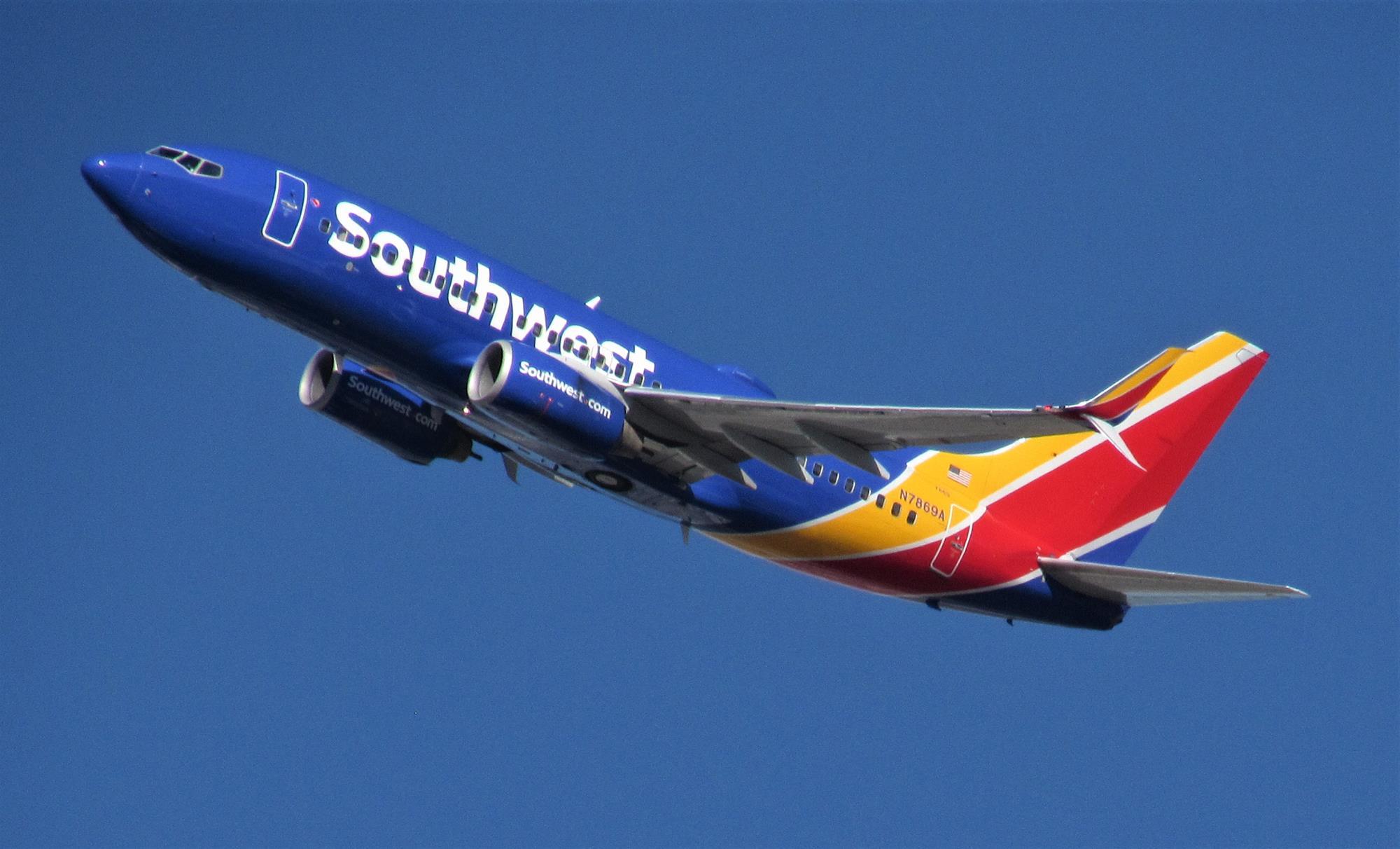 Southwest, other US airlines face holiday travel test after 2022