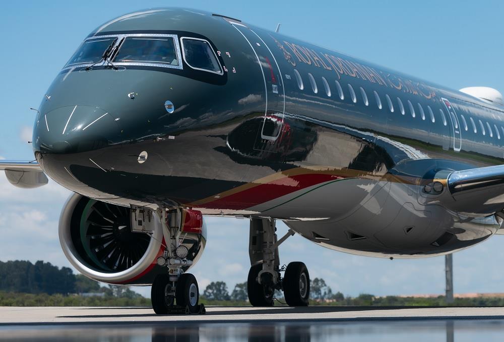 111587_royaljordaniane2cembraer_623240.j