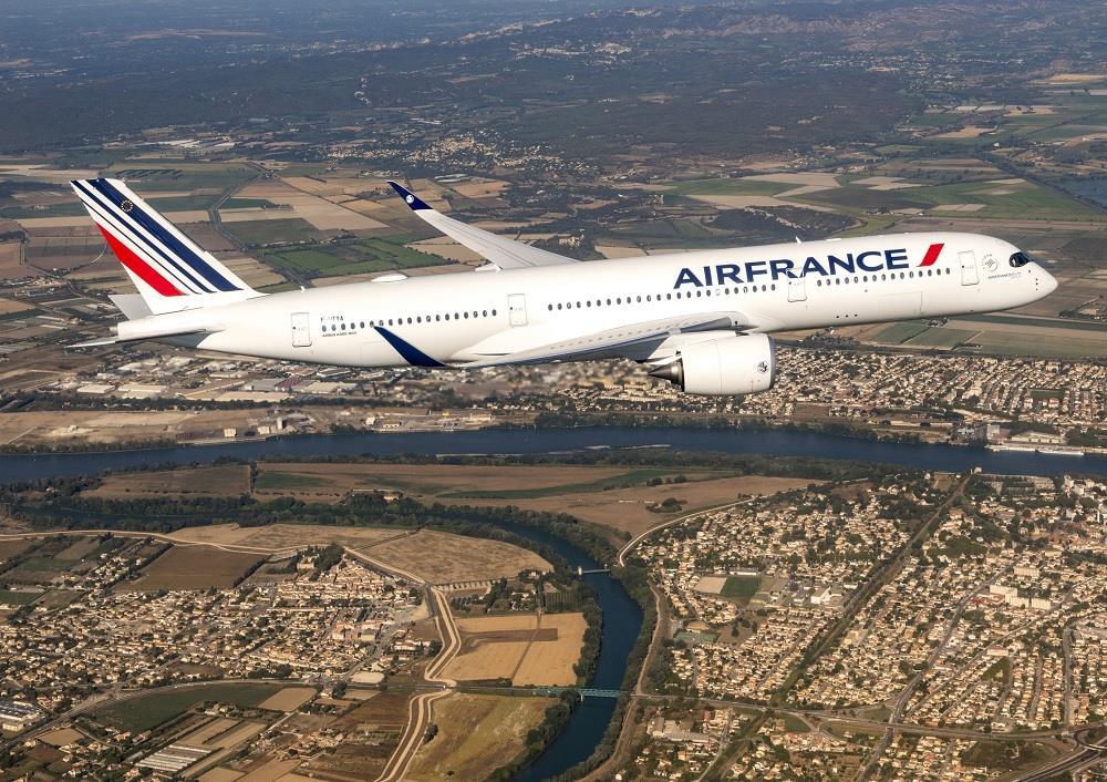French government sets green conditions for Air France bailout, News