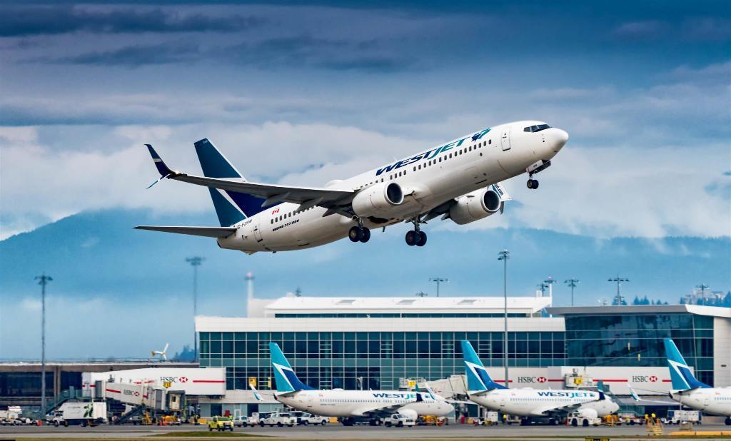 WestJet and NAV Canada restore service after outages delay 100 flights