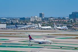 Delta and United LA