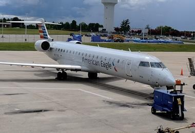 N517AE-c-NS777 Creative Commons 4.0 Internacional