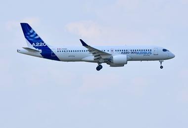 A220 landing-c-Airbus