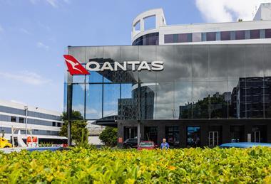 Qantas logo HQ