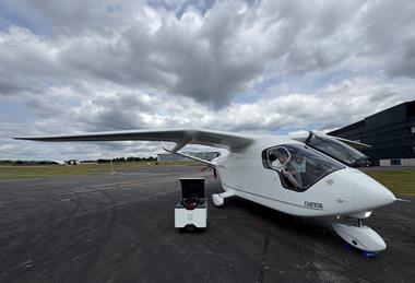 Beta CX300-c-Dominic Perry_FlightGlobal