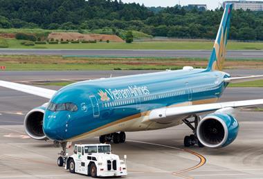 Vietnam_Airlines_Airbus_A350-900_VN-A892_nose