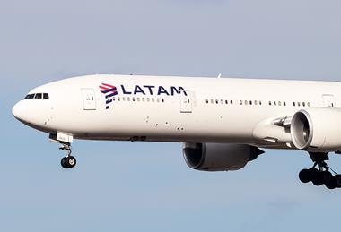 LATAM Boeing 777-300