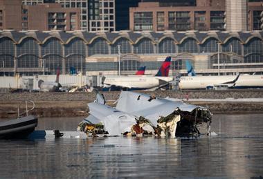 AA 5342 wreckage in Potomac c US Coast Guard