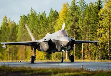 Norwegian F-35A on road strip
