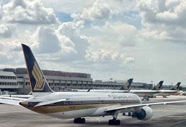 Singapore Airlines Singapore Changi Airport 787-10