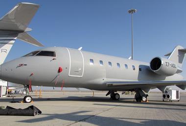 Bombardier-Challenger-650-c-Max-Kingsley-Jones+Fli