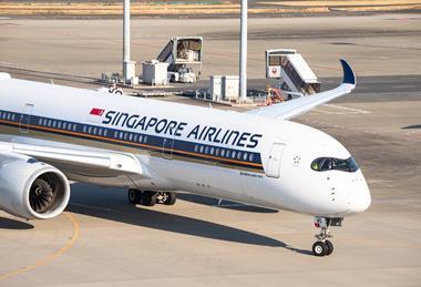 Singapore Airlines A350 -c- Morumotto_Shutterstock