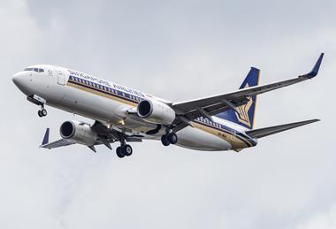 Singapore_Airlines_Boeing_737-800