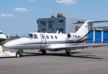 F-HJAV-c-AirTeamImages
