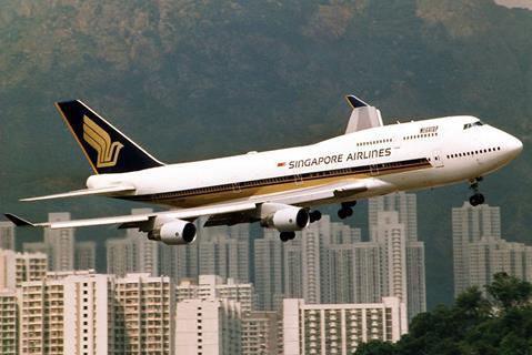 747 SIA lands at Kai Tak 1997