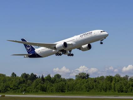 Lufthansa_787_Take-Off_089_Full_Res_JPG