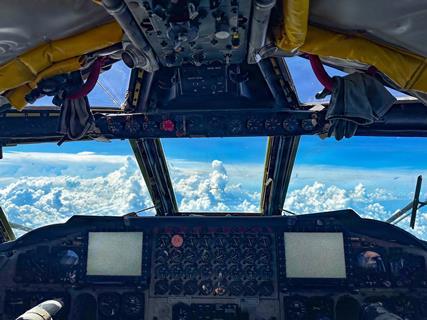 B-52H cockpit
