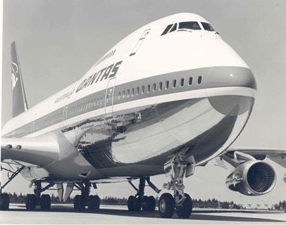 Qantas 747-200