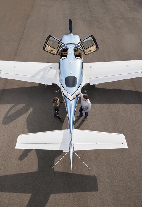 Cirrus SR22