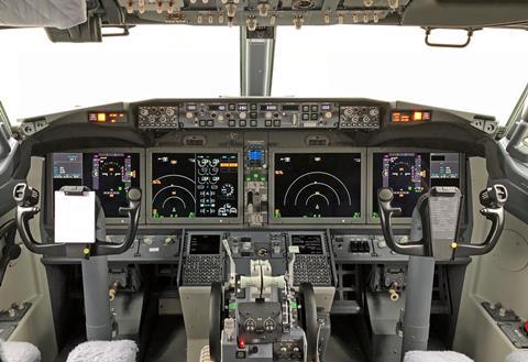 Max cockpit-c-AirTeamImages