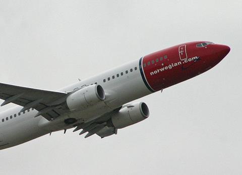 Norwegian 737-800-c-Alan Wilson Creative Commons