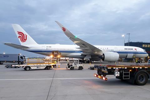 Air_China_A350-941_(B-1081)_at_London_Heathrow_Airport_in_2019